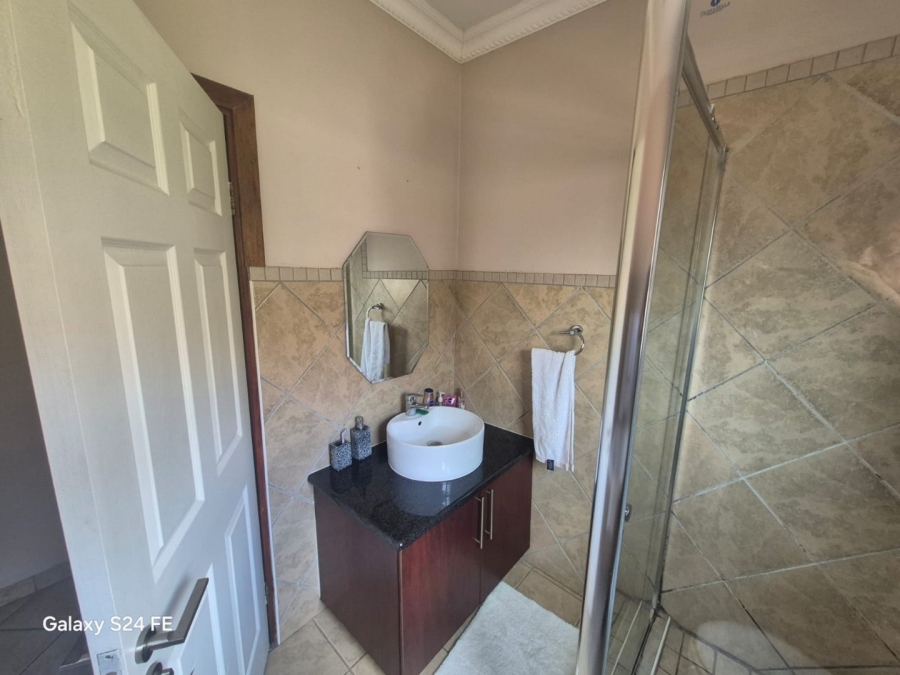 3 Bedroom Property for Sale in Safari Gardens North West